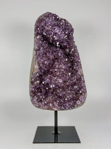 Quality polished dark colored amethyst on stand Kristal -