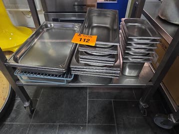 (23x) Diverse gastronorm bakken & schalen