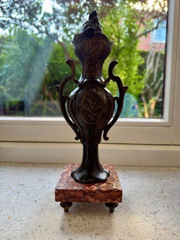 Figurale pendule (3) - Antiek Messing, Marmer, Zinklegering