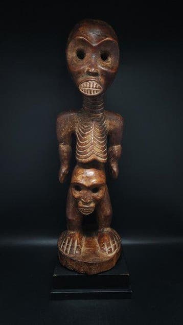 prachtig skeletstandbeeld - tiv - Nigeria (Zonder