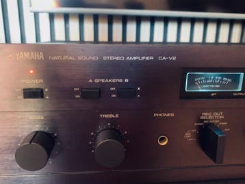 Yamaha - CA-V2 Solid state geïntegreerde versterker, Nieuw