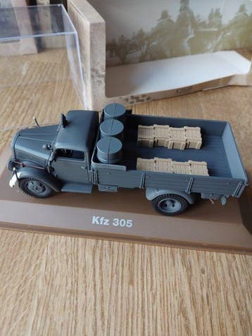 Atlas 1:43 - Voiture miniature (3) - Kfz 305; Kübelwagen