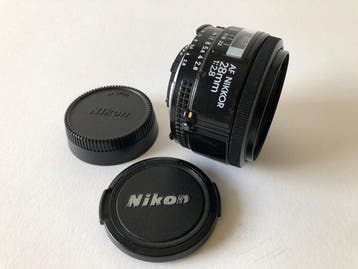 Nikon AF Nikkor 28mm 1:2,8 Groothoeklens