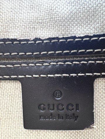 Gucci - Flat Messenger Bag - Sac à main, Bijoux, Sacs & Beauté, Sacs | Sacs Femme