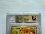 Pokémon - 1 Graded card - Pikachu 028/M-P Carte promo -