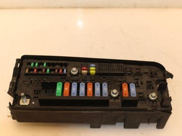 Zekeringkast Opel Vectra O74460, Nieuw
