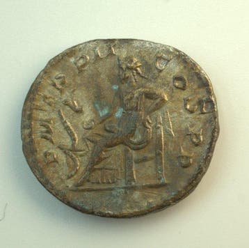 Ancient Roman silver denarius of Severus Alexander (222-235), Antiek en Kunst