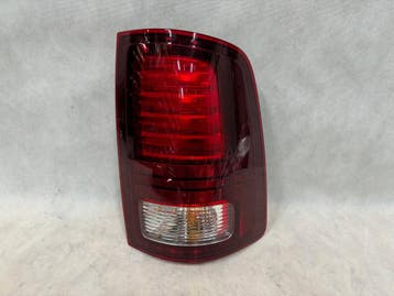Dodge RAM 2013-2018 rechter LED achterlicht donker, Autos : Pièces & Accessoires, Verzenden