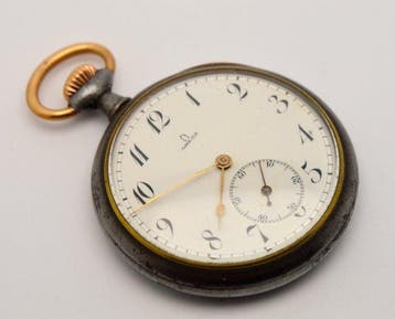 Omega - Swiss mechanical pocket watch - 1900-1949, Nieuw