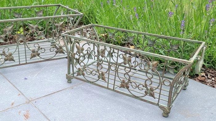 Bloempot (2) - IJzer - Smeedijzer - set van 2, Antiquités & Art, Curiosités & Brocante