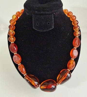 Ketting met kralen in Baltisch amber-stijl - Barnsteen