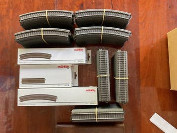 Märklin H0 - 6x24330; 6x24230; 40x24130 gebogen C rails, Hobby en Vrije tijd, Nieuw