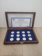 Real Madrid - Archivador + collection complète de pièces en, Collections