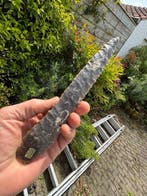 replica of Late Stone Age (Type V/VI) flint dagger - 22 cm, Verzamelen