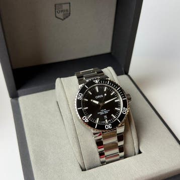 Oris - Aquis Date - Black Automatic - 01 733 7730 4134-07 8