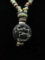 Oud-Egyptisch Ketting gemaakt van glazen en
