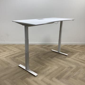 Kinnarps P-serie, Elektrisch zit-sta bureau, 180x80 cm, wit