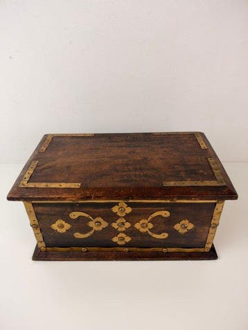 Cercueil - Coffre à documents en bois antique avec ferrures