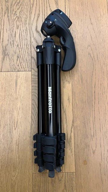 Manfrotto Aluminum alloy portable tripod Statief