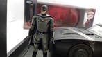 Jada Toys 1:18 - Voiture miniature - Batman e Batmobile 2022, Hobby en Vrije tijd, Nieuw