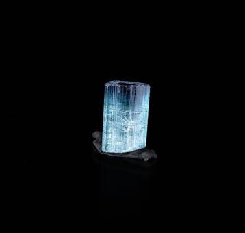 EXCEPTIONNEL CRISTAL TOURMALINE ELBAÏTE NÉON RARISSIME -, Verzamelen
