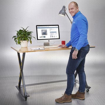 Datona Industriële werktafel 160 cm, werkplaatskruk en, Ophalen of Verzenden
