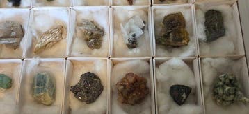 Mineralencollectie- 1285 g - (32)