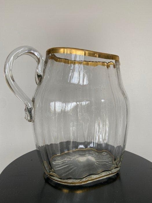 Maison Toy - Carafe - Splendide et rare carafe/Broc rehaussé, Antiquités & Art, Antiquités | Verre & Cristal