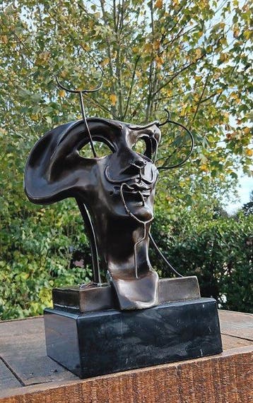 naar salvador dali - sculptuur, salvador dali face brons -, Antiek en Kunst