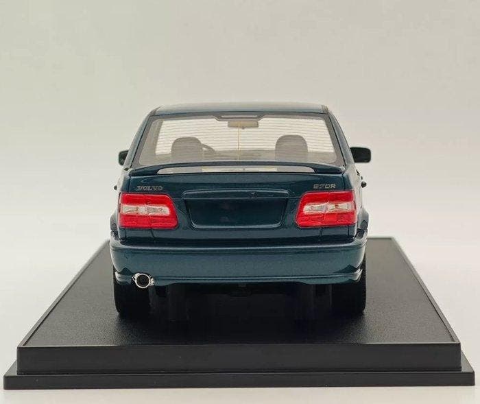 Radscale 1:18 - Modelauto - Volvo S70R - Groen metallic -, Hobby & Loisirs créatifs, Voitures miniatures | 1:5 à 1:12