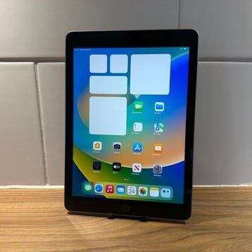 Apple iPad (5th Generation) 128GB Wifi - Mobiele telefoon