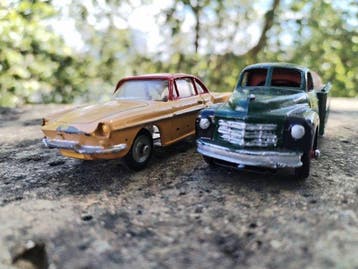Dinky Toys 1:43 - Voiture miniature (2) - Renault Floride, Nieuw