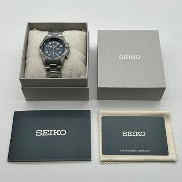 Seiko - Chronograph - Quartz - Compass Bezel - Navy Blue