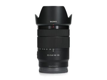 Sony E 18-135mm f/3.5-5.6 OSS - Zoomlens - 1 jaar garantie, Ophalen of Verzenden