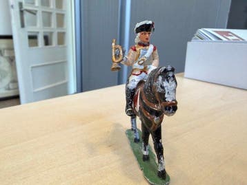 Tinnen soldaat - Set van 8 oude beschilderde metalen, Nieuw