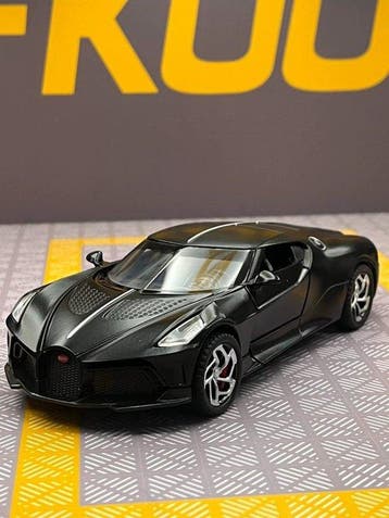 KMHaoModel 1:32 - Modelauto - Bugatti La Voiture Noire, Nieuw