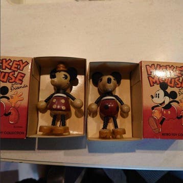 Disney, Young Epoch Co. - Beeldje - Disney Mickey & Minnie, Nieuw
