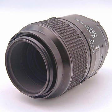 Nikon AF Micro Nikkor 105mm f/2.8 D with Protective Filter
