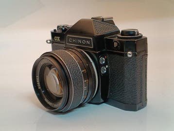 Chinon CX + tomioka F1.4 55mm Analoge camera