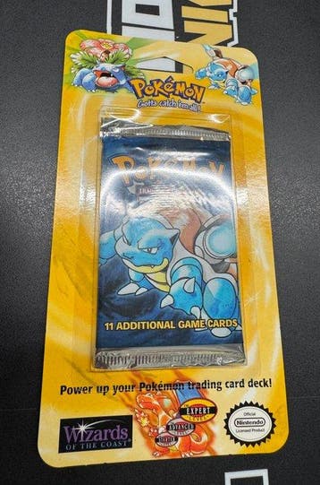 Pokémon - 1 Booster pack - Pokemon Base Set Blister Booster, Hobby en Vrije tijd, Nieuw