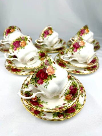 Royal Albert - Service à thé (18) - Os - Old Country Roses