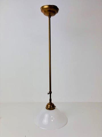 Lamp - Art Deco verstelbare messing hanglamp met melkwit