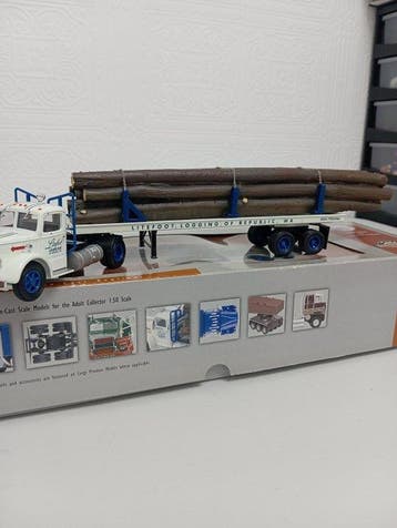 Corgi 1:50 - Model vrachtwagen - 1950s Mack LJ 2-Axle