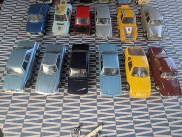 Bburago, Mattel, Polistil, Hot Wheels 1:24 - Modelauto (24)