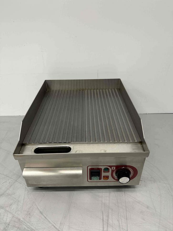 RVS Grillplaat Bakplaat Geribbeld 36 cm 230V Horeca, Articles professionnels, Horeca | Équipement de cuisine, Enlèvement ou Envoi