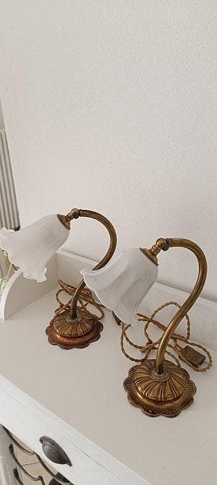 Lampe de table (2) - Laiton doré, Opaline - Lampes (Art
