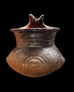 Etruscan - Kyathos villanovisch en impasto - handvat in de