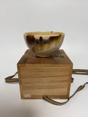 Japanse rustieke Ame glazuur chawan – drippend ijzeren