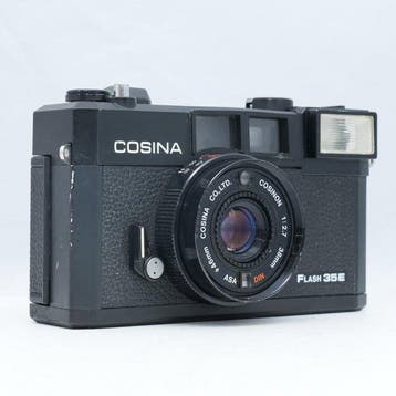 Cosina Flash 35E Analoge camera