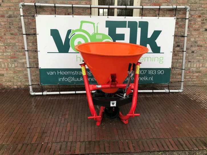 Nieuwe Kunstmeststrooier / Meststrooier voor Minitractor, Zakelijke goederen, Landbouw | Werktuigen